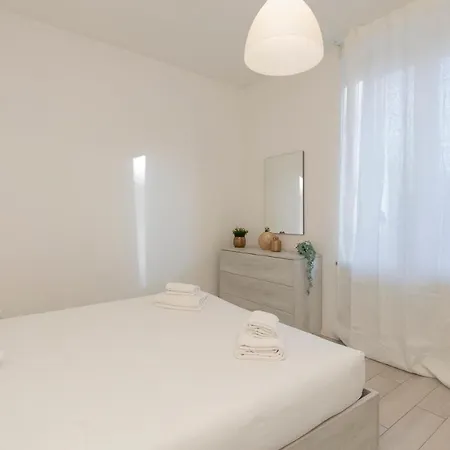 I Host - Rembrandt 56 *